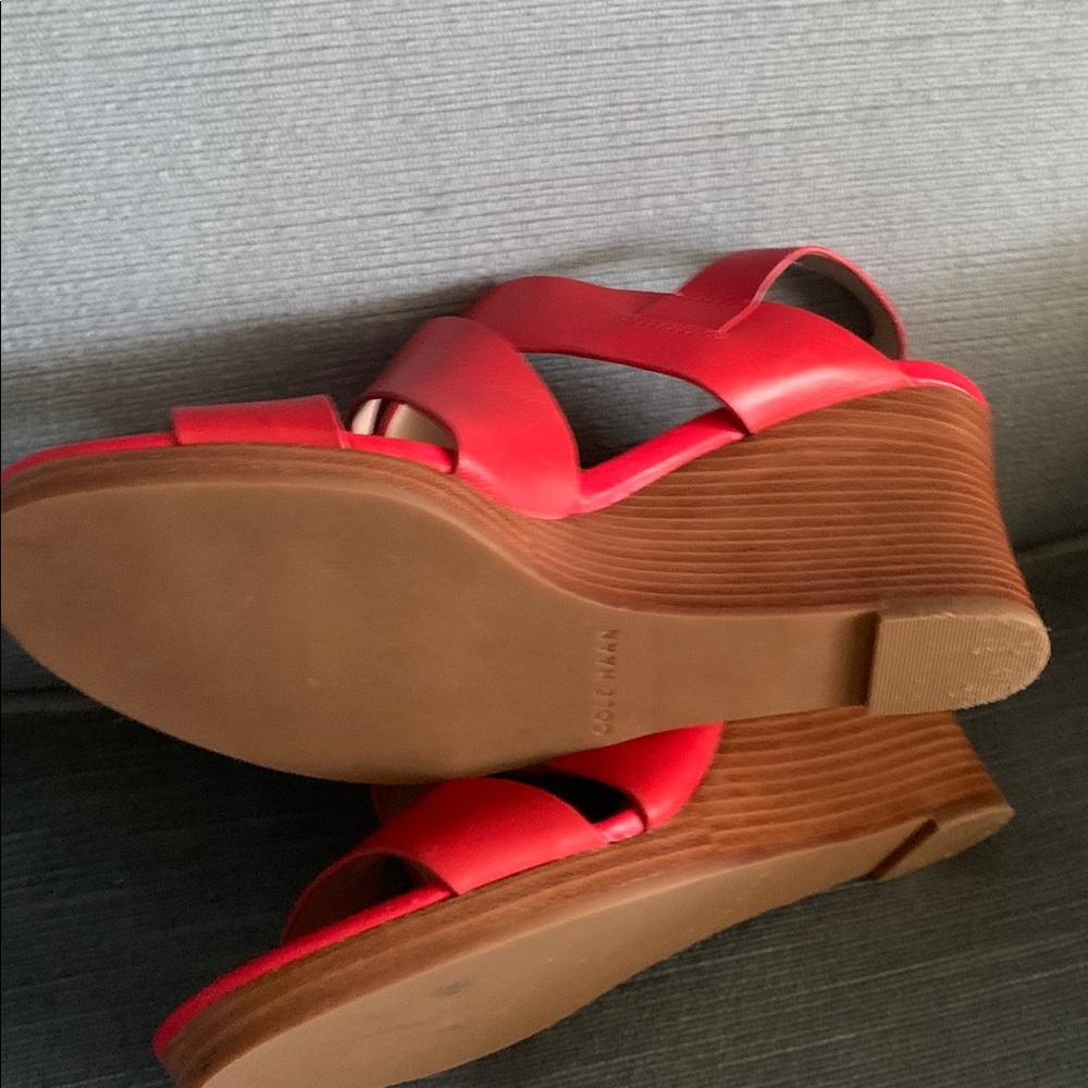Cole Haan Red Penelope II Leather Wedge.  New w/Tag. Size 6 - Picture 4 of 7